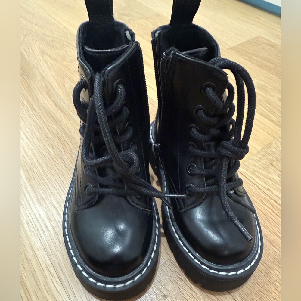 NWT H&M Kids Black Lace-Up Boots